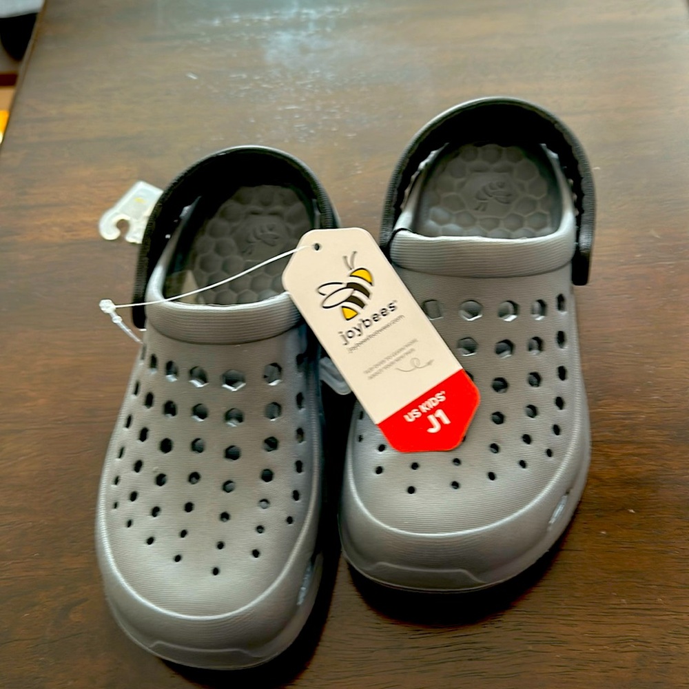 Kids size J1- size 1 Joybers clog brand new